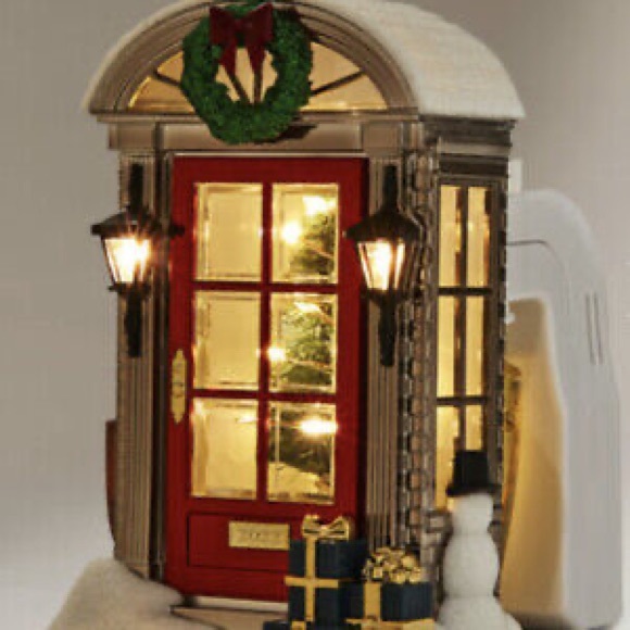 NWT BATH AND BODY HOLIDAY ENTRYWAY NIGHTLIGHT
Wallflowers Fragrance Plug - Picture 5 of 11